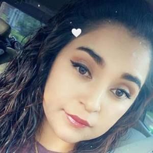 Meet your Posher, Fernanda